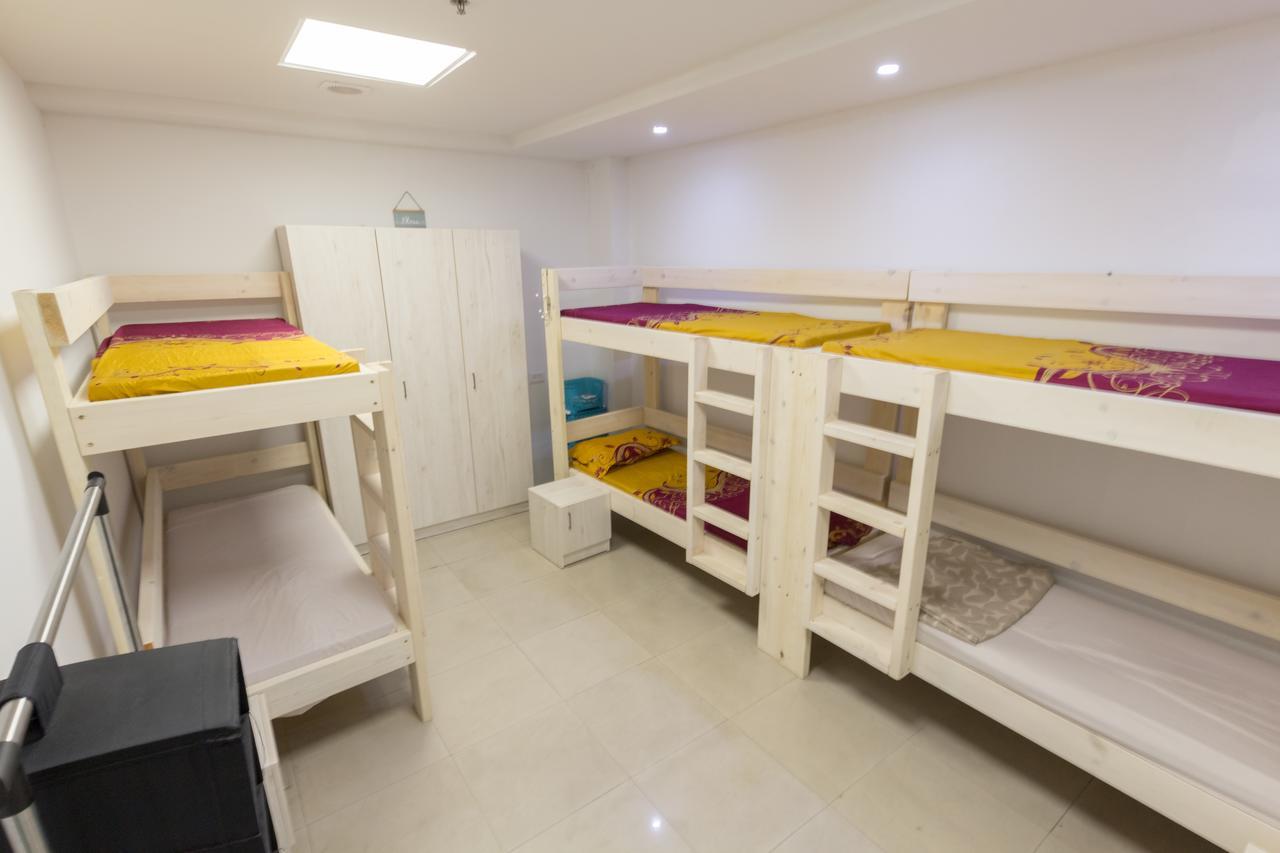 Mevaser - Christian Hostel Rishon Leziyyon Exterior foto