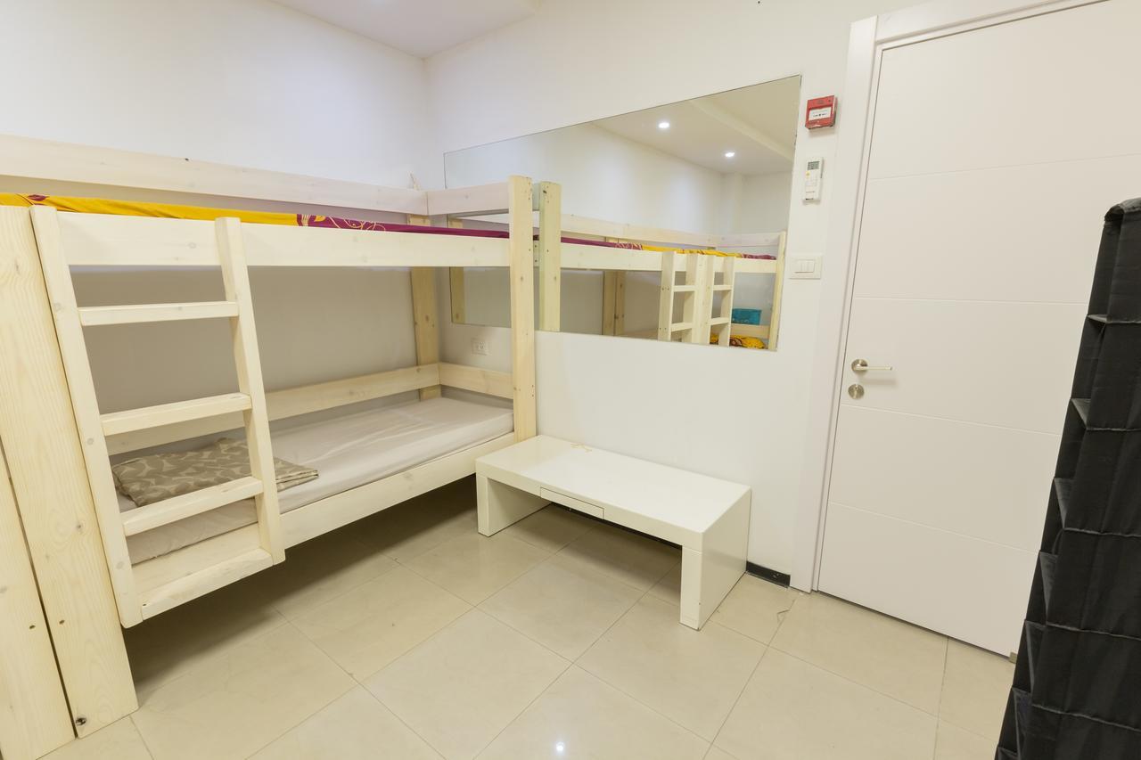 Mevaser - Christian Hostel Rishon Leziyyon Exterior foto